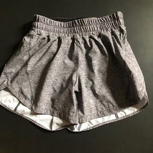 Lululemon Track That short 5inch